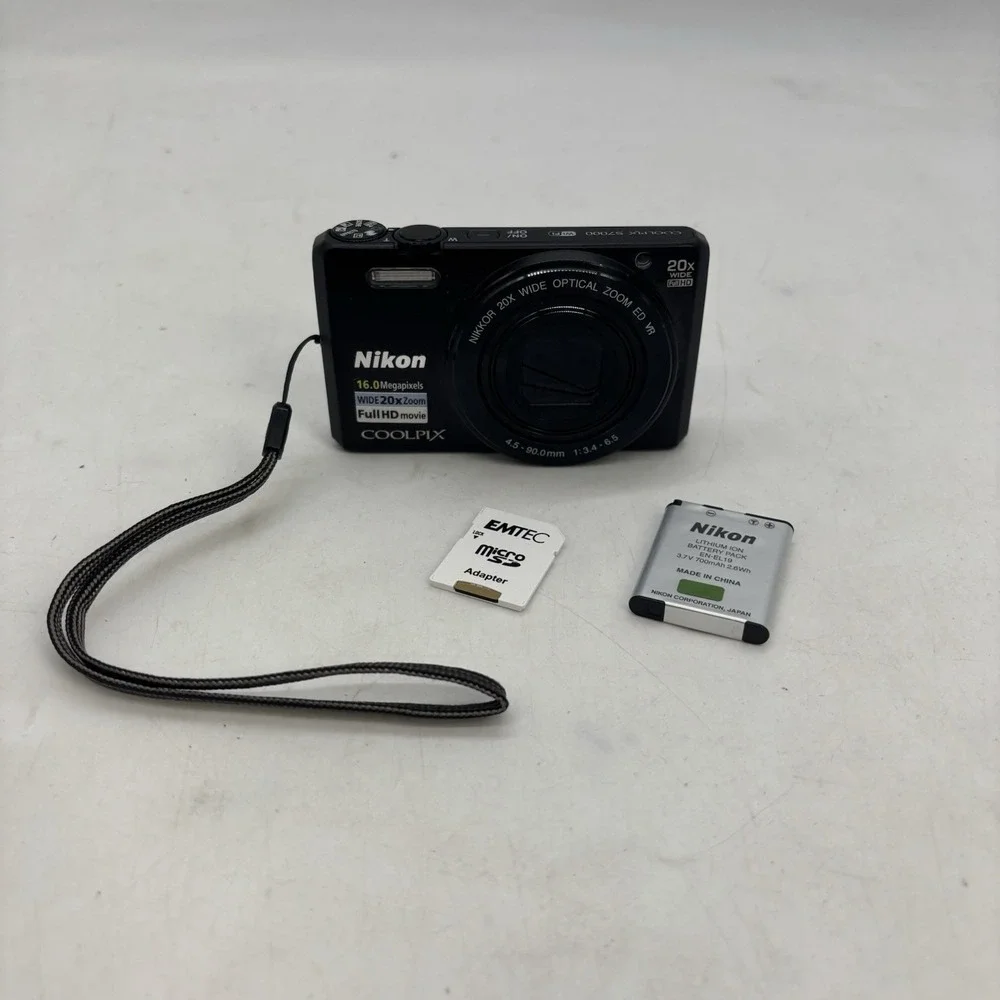 Nikon Coolpix S7000 Digital Camera With Battery And SD Card Black Untested